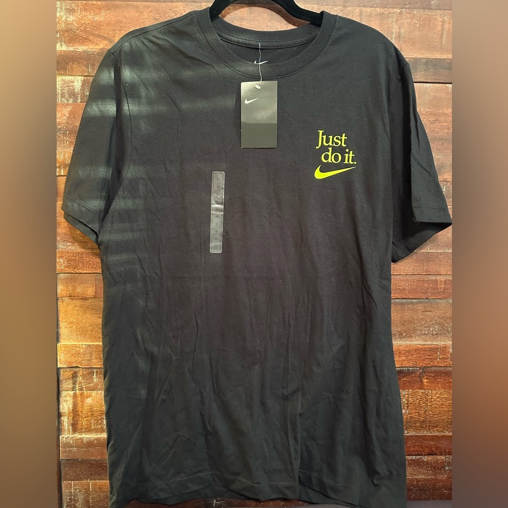 Nike Black and Yellow 'Just Do It' Men's Tee